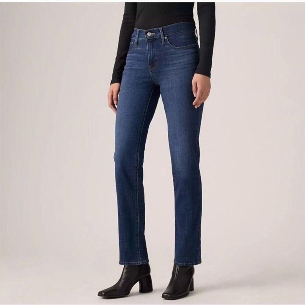 Levi's 314 Shaping Straight Midrise Stretch Jeans Size 30 Medium Wash